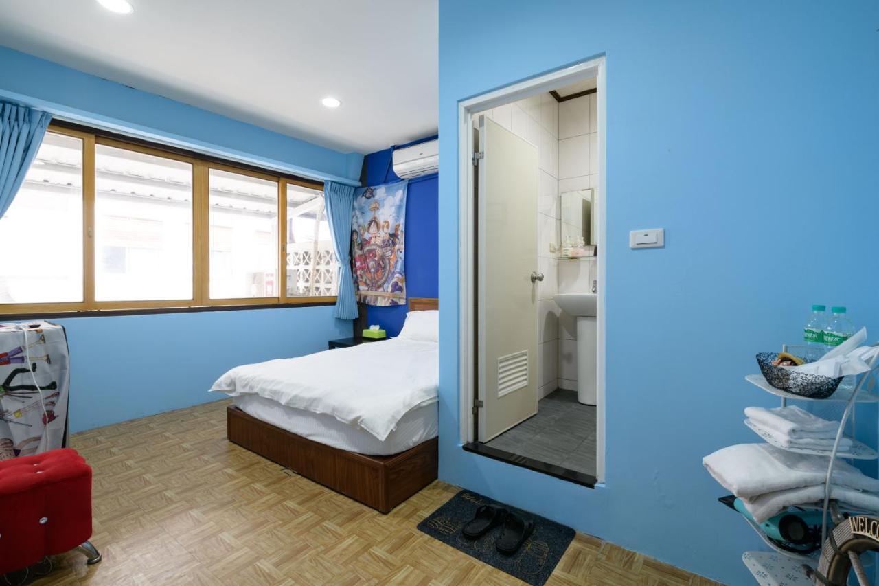 羅東夜市 小宅一生民宿 Night Market Small House Lifetime Hotel ليودونغ المظهر الخارجي الصورة