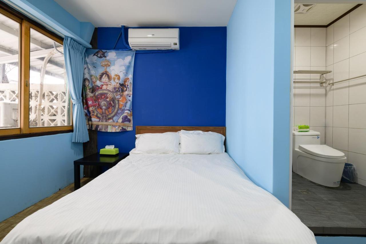 羅東夜市 小宅一生民宿 Night Market Small House Lifetime Hotel ليودونغ المظهر الخارجي الصورة